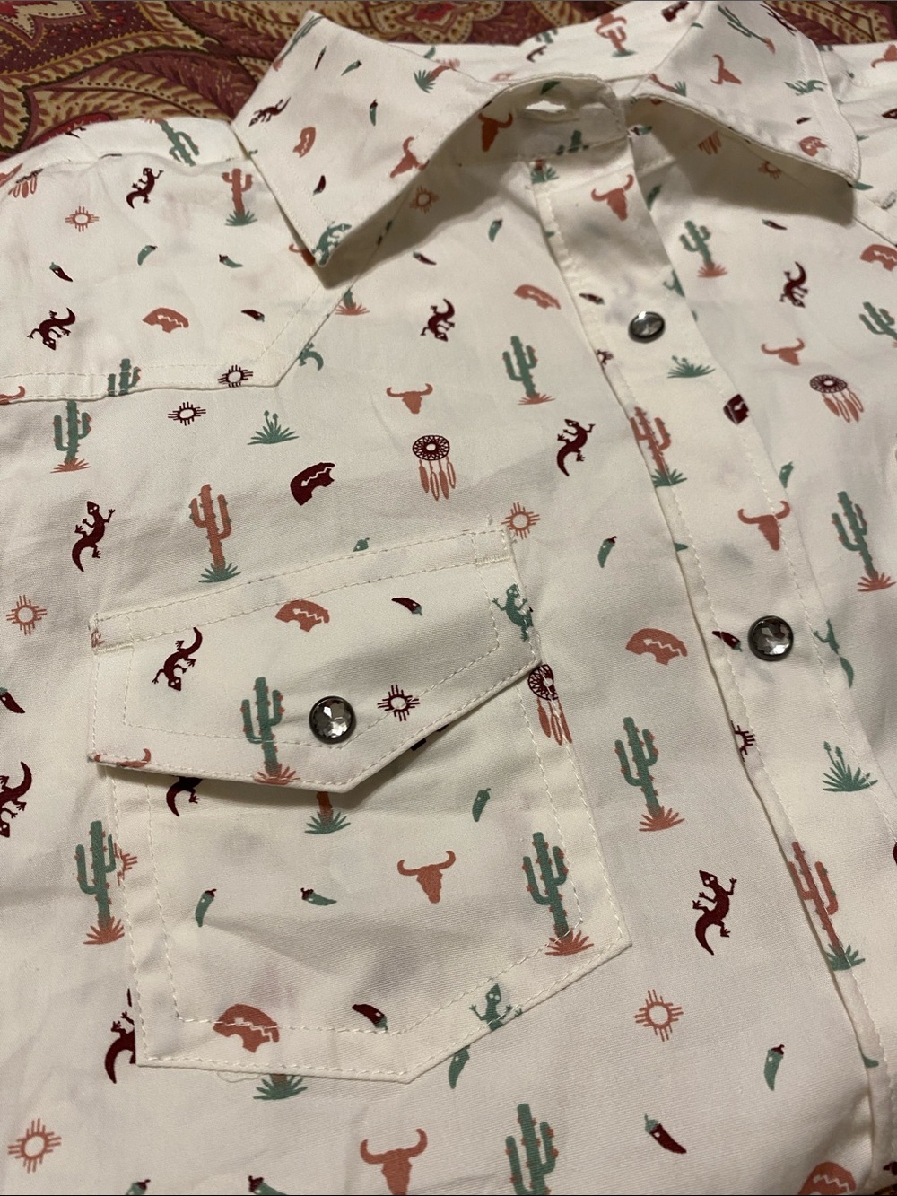 Ariat White Long-Sleeve Western Shirt with Cactus Print - Picture 2 of 5